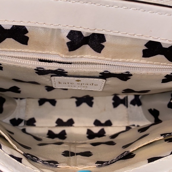 Kate Spade Scalloped Crossbody - Picture 8 of 10